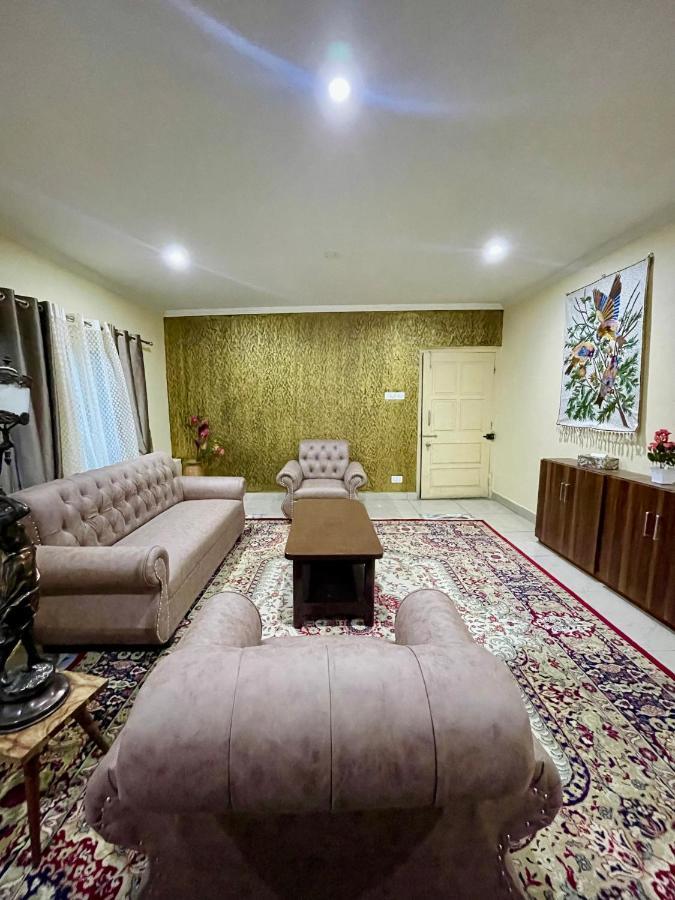 The Khayabaan - Luxurious Home Stay Away From Home Srīnagar Exteriér fotografie