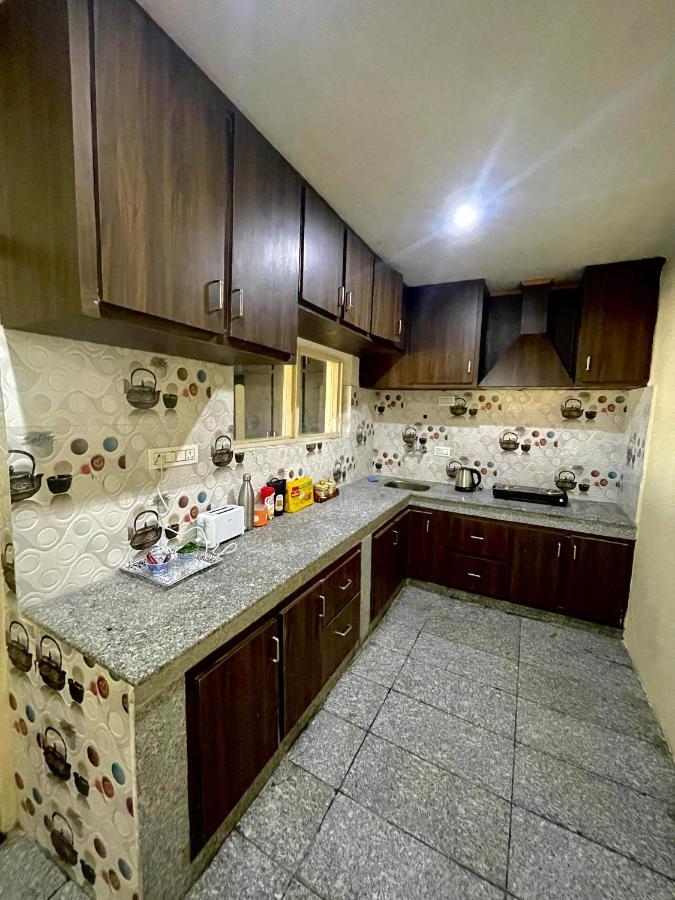 The Khayabaan - Luxurious Home Stay Away From Home Srīnagar Exteriér fotografie