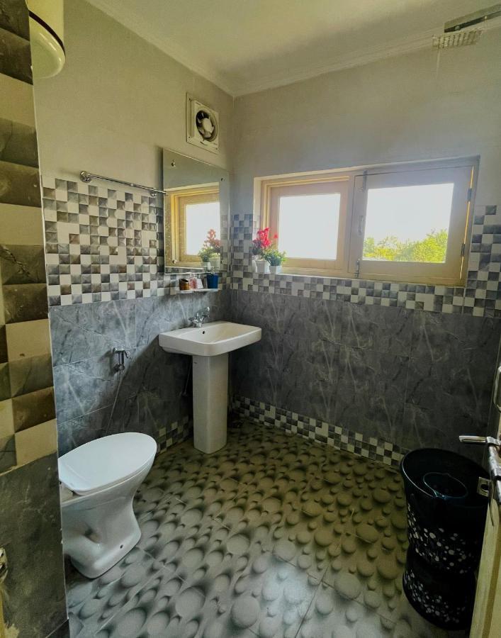 The Khayabaan - Luxurious Home Stay Away From Home Srīnagar Exteriér fotografie