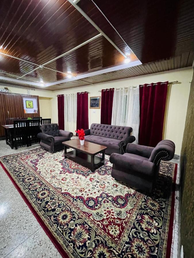 The Khayabaan - Luxurious Home Stay Away From Home Srīnagar Exteriér fotografie