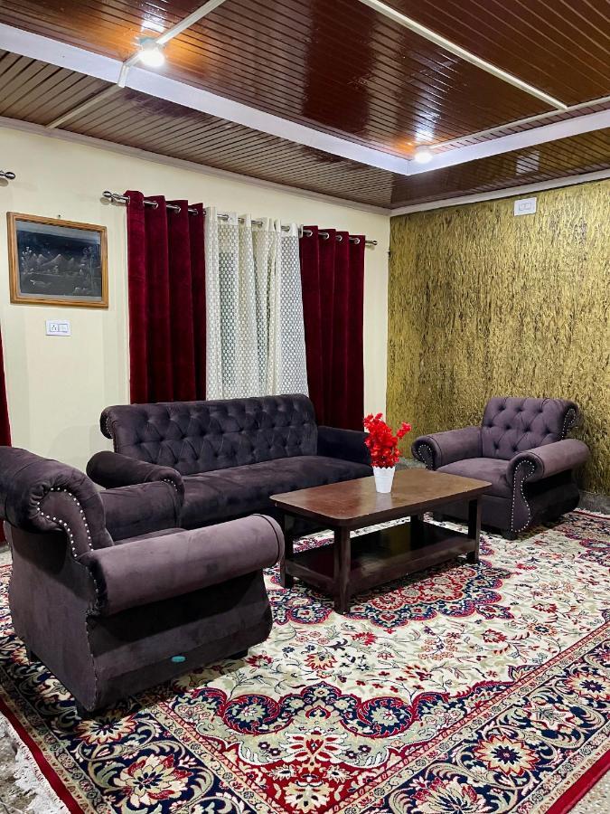 The Khayabaan - Luxurious Home Stay Away From Home Srīnagar Exteriér fotografie